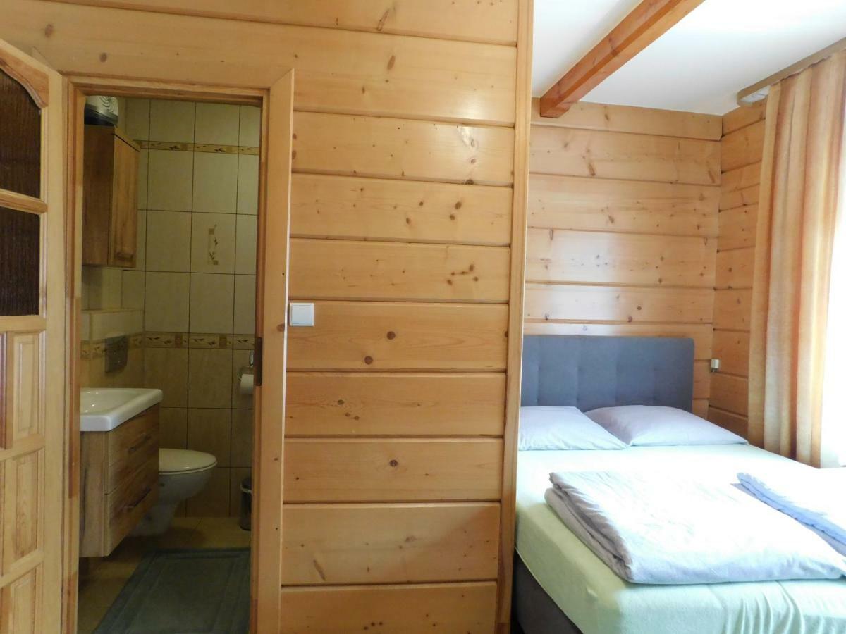 Pokoje Goscinne Monika Zakopane Exterior foto